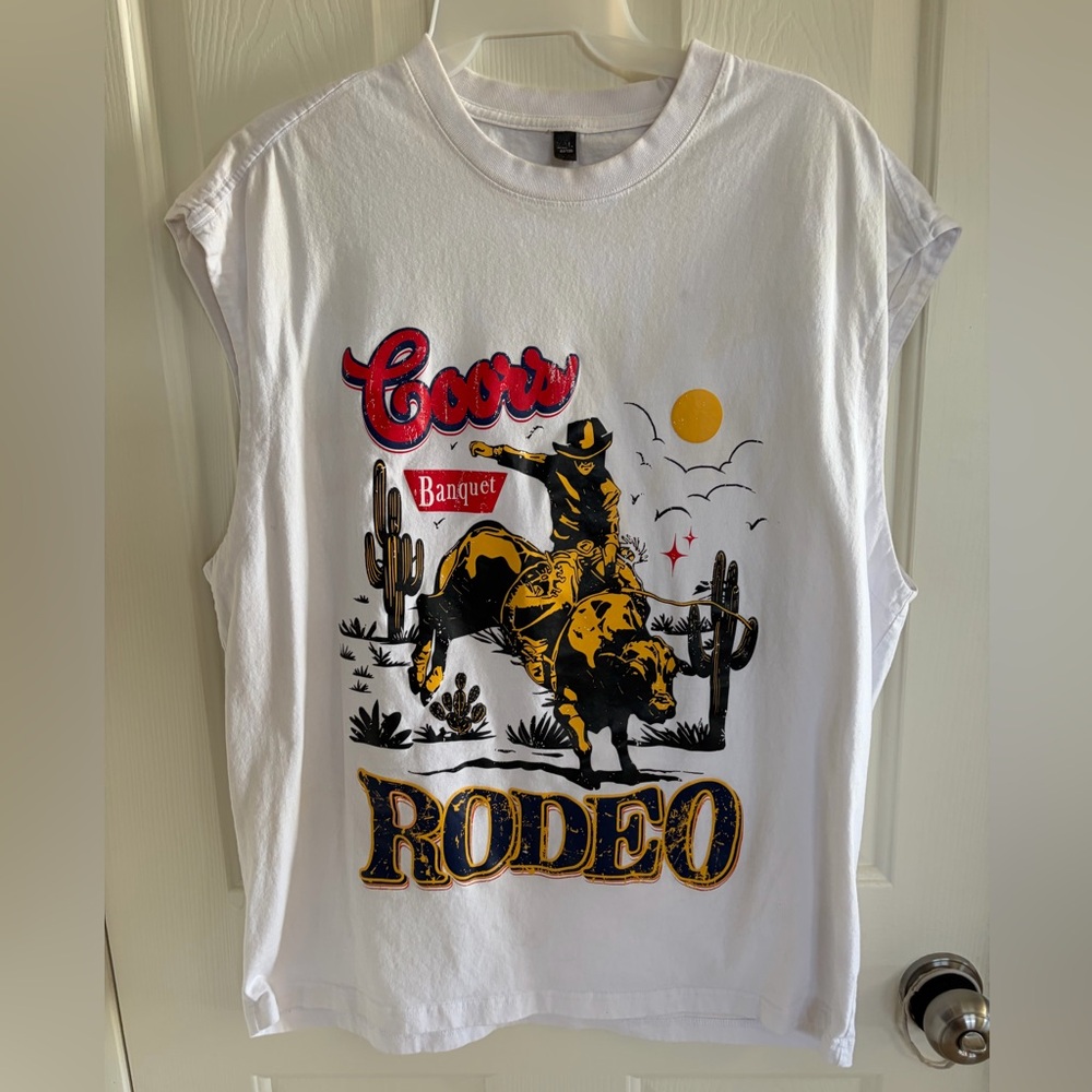Men’s Distressed Coors Banquet Rodeo Graphic T-Shirt Size 2XL